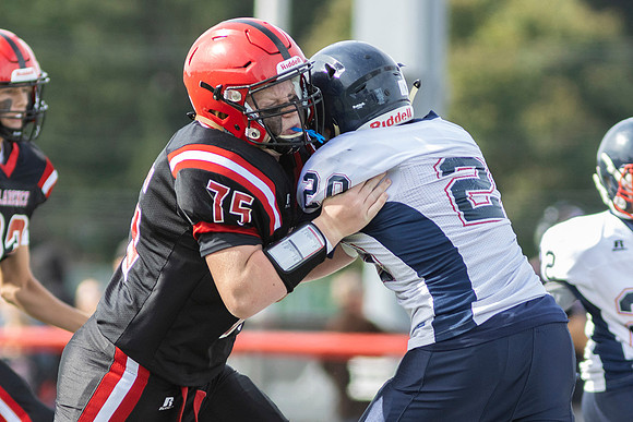 Talon_Engasser_Clarence_football_10-1-22_0169_website