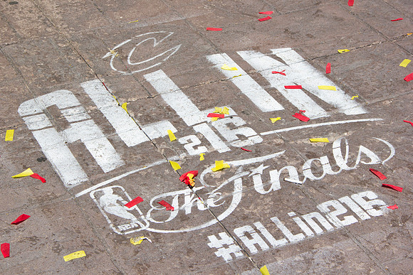 Cavs parade_0407