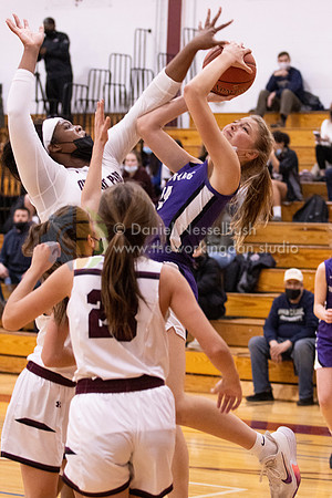 Hamburg_Orchard-Park_girls basketball_1-13-22_0068