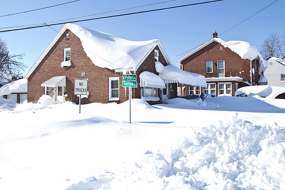 LakeEffectStorm_Knife_WestSeneca_011_dn
