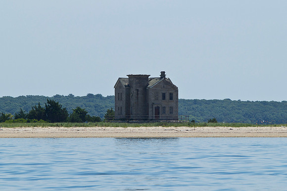 Shelter-Island_Cedar-Island-Light-2019_0166